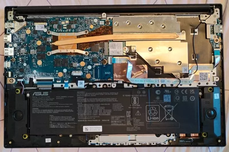 e1504ga-bq242.webp